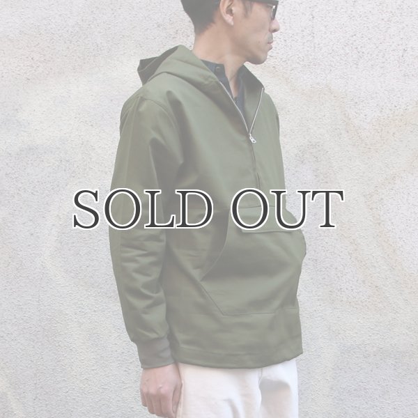 画像4: グロッシーツイル カンガルーポケ付 ハーフZIPパーカー アノラックジャケット【MADE IN JAPAN】『日本製』/ Upscape Audience (4)