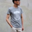 画像10: 【RE PRICE / 価格改定】 UCLA"UCLA B"エンブレム三素材混カレッジプリント半袖クルーネックTシャツ / Audience (10)