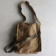 画像6: DEAD STOCK  / Czech army Canvas Shoulder Bag（チェコ軍 キャンバス ショルダーバッグ / ウッド釦） (6)