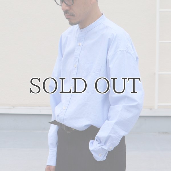 画像10: 播州織オックスフォードシャンブレー バンドカラー 長袖 ボクシーAラインシャツ【MADE IN JAPAN】『日本製』/ Upscape Audience (10)