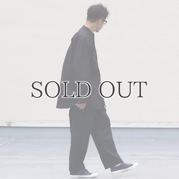 画像8: 遠州織7オンス チノクロス バンドカラー 長袖 ボクシーAライン シャツ【MADE IN JAPAN】『日本製』/ Upscape Audience (8)