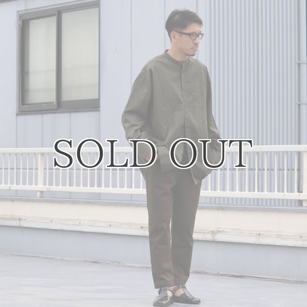 画像9: 遠州織7オンス チノクロス バンドカラー 長袖 ボクシーAライン シャツ【MADE IN JAPAN】『日本製』/ Upscape Audience (9)