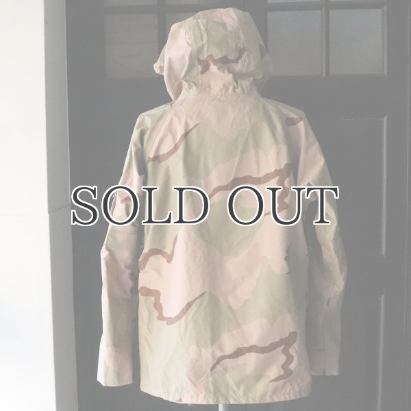 画像13: DEAD STOCK / US ARMY ECWCS GORE-TEX PARKA GEN1 DESET CAMOUFLAGE(米軍 エクワックス ゴアテックスパーカー デザートカモ) (13)
