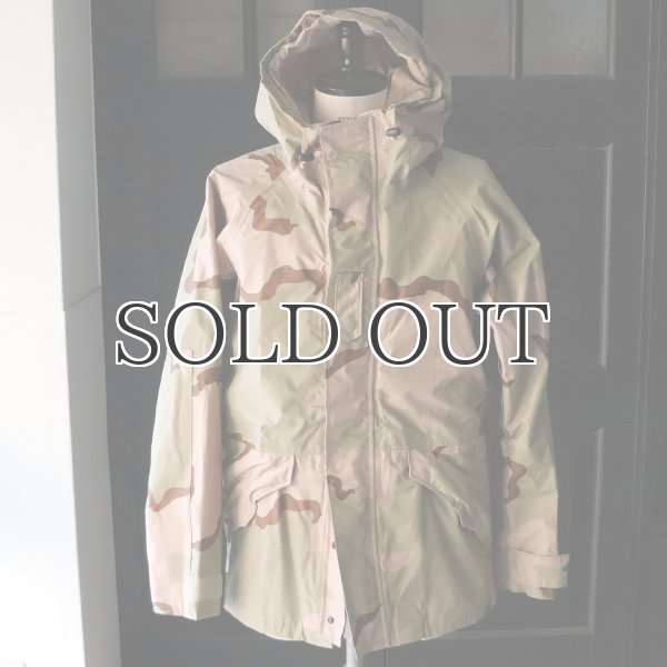 画像11: DEAD STOCK / US ARMY ECWCS GORE-TEX PARKA GEN1 DESET CAMOUFLAGE(米軍 エクワックス ゴアテックスパーカー デザートカモ) (11)