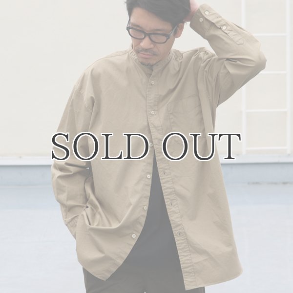 画像4: 遠州織7オンス チノクロス バンドカラー 長袖 ボクシーAライン シャツ【MADE IN JAPAN】『日本製』/ Upscape Audience (4)