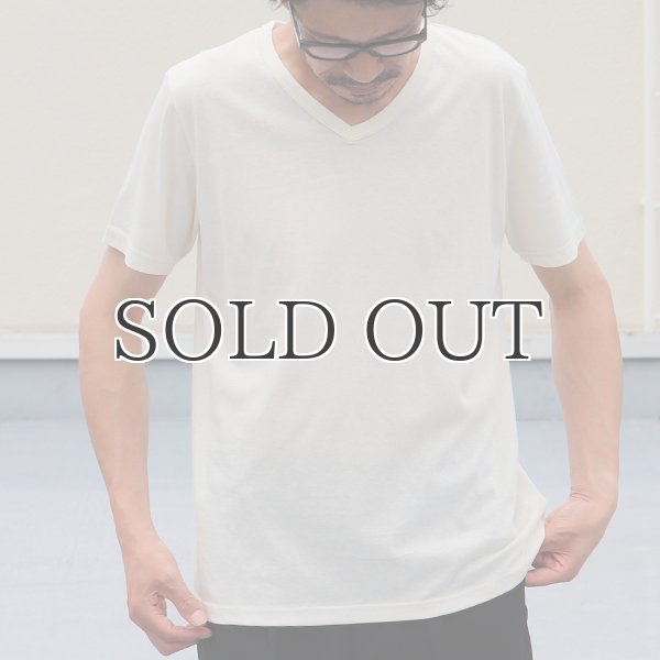 画像2: オーガニックコットン天竺Vネック半袖Tシャツ【MADE IN JAPAN】『日本製』/ Upscape Audience (2)