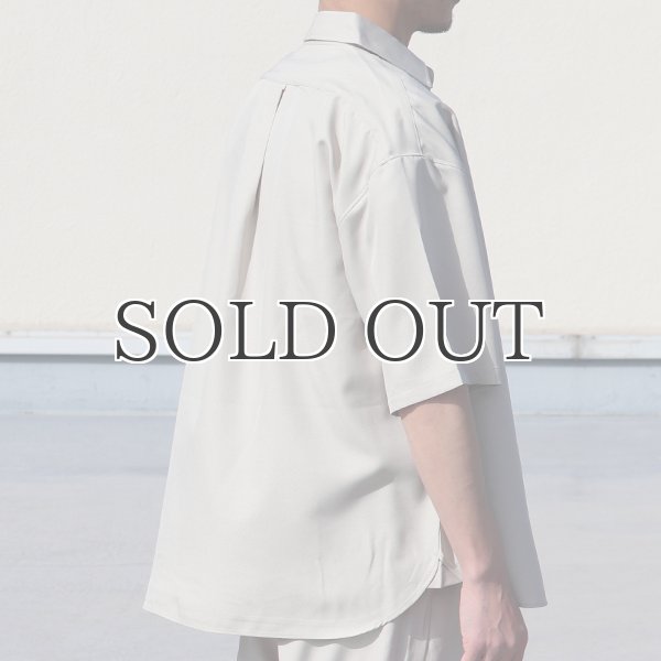 画像5: Reflax®(リフラクス) TECH リネンラ イク LINON(リノン) レギュラーカラー ボクシーAライン ハーフスリーブシャツ【MADE IN JAPAN】『日本製』/ Upscape Audience (5)