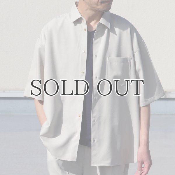 画像3: Reflax®(リフラクス) TECH リネンラ イク LINON(リノン) レギュラーカラー ボクシーAライン ハーフスリーブシャツ【MADE IN JAPAN】『日本製』/ Upscape Audience (3)