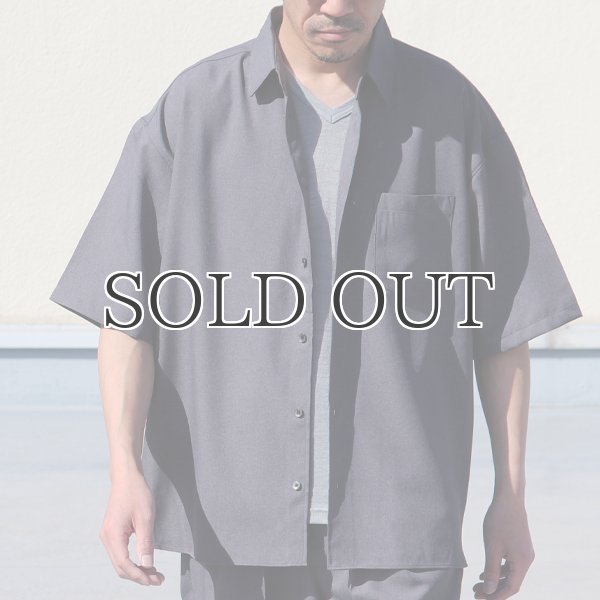 画像4: Reflax®(リフラクス) TECH リネンラ イク LINON(リノン) レギュラーカラー ボクシーAライン ハーフスリーブシャツ【MADE IN JAPAN】『日本製』/ Upscape Audience (4)