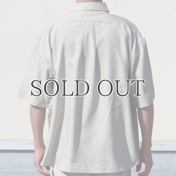 画像12: Reflax®(リフラクス) TECH リネンラ イク LINON(リノン) レギュラーカラー ボクシーAライン ハーフスリーブシャツ【MADE IN JAPAN】『日本製』/ Upscape Audience (12)