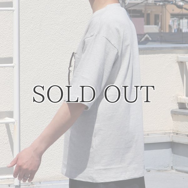 画像16: 粗挽き天竺 グラスポケ付き オーバーラップ ハーフスリーブ Tシャツ【MADE IN JAPAN】『日本製』/ Upscape Audience (16)