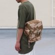 画像4: DEAD STOCK  / British Army Gas Mask Shoulder Bag （ イギリス軍 ガスマスク ショルダーバッグ デザート DPM カモ ） (4)