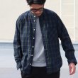 画像10: ワンウォッシュ バンドカラー L/S テーパードシャツ【MADE IN JAPAN】『日本製』/ Upscape Audience (10)