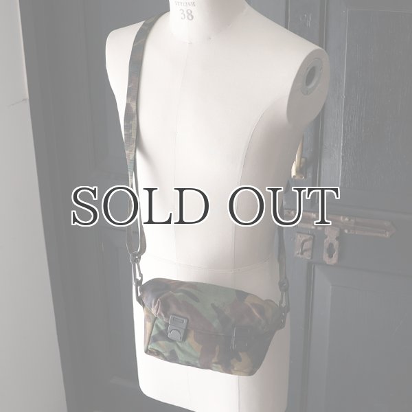 画像12: DEAD STOCK  / U.S. Woodland Camo Shoulder Pouch( アメリカ軍 ウッドランド ショルダーポーチ  ) (12)