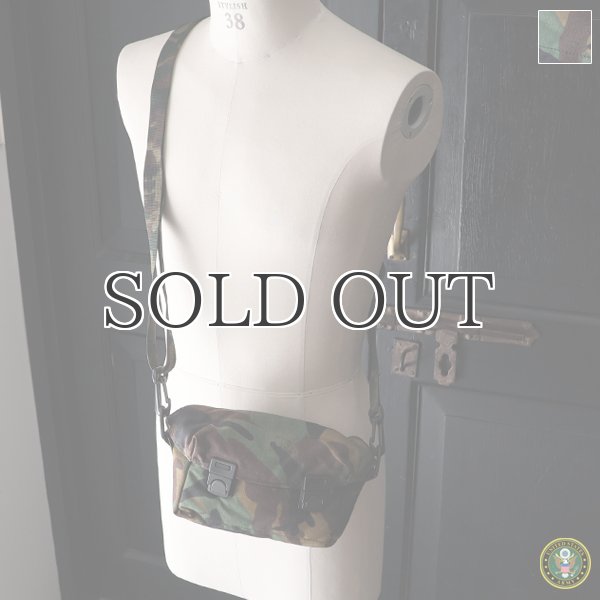 画像1: DEAD STOCK  / U.S. Woodland Camo Shoulder Pouch（ アメリカ軍 ウッドランド ショルダーポーチ  ） (1)