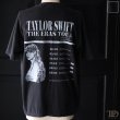 画像1: TAYLOR SWIFT THE ERAS TOUR AT SINGAPORE 2024 S/S TEE（テイラー スウィフト ザ・エラス ツアー  シンガポール 2024 Tシャツ） (1)