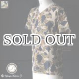 画像: ダックカモプリント天竺Vネックポケット付き半袖カットソー【MADE IN JAPAN】『日本製』/ Upscape Audience
