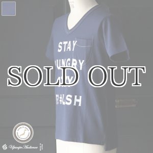 画像: ラフィー天竺"STAY HUNGRAY"Vネックポケット付きカットソー【MADE IN JAPAN】 / Upscape Audience