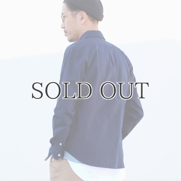 画像4: シャーリングボタンダウン長袖シャツ【MADE IN JAPAN】『日本製』/ Upscape Audience (4)