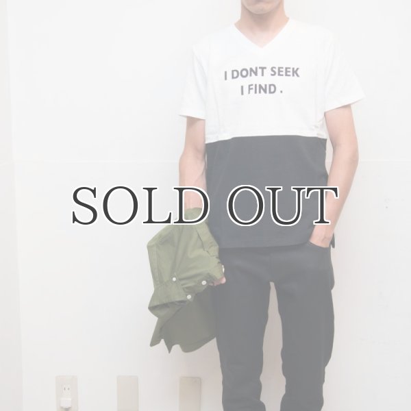 画像4: ラフィー天竺プリント切替Vネックカットソー / Upscape Audience (4)