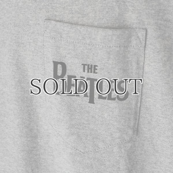 画像6: BEATLES "THE BEATLES" 7.1oz米綿丸胴オールドプリントクルーネックポケットT / Audience (6)