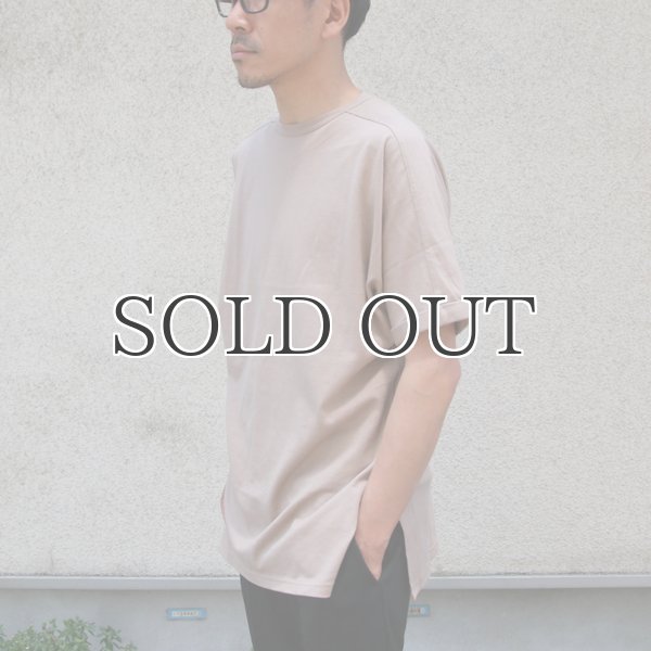 画像4: コーマ天竺クルーネックロールアップサイドスリットロングオーバーサイズ5分袖TEE【MADE IN JAPAN】『日本製』/ Upscape Audience  (4)