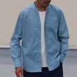 画像2: タイプライターVネックバンドカラー L/S シャツ【MADE IN JAPAN】『日本製』/ Upscape Audience (2)