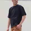 画像3: VORTEX8オンス（MVS天竺）Vガゼット フラップポケ付き ビッグTee【MADE IN JAPAN】『日本製』/ Upscape Audience (3)