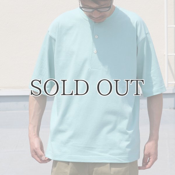画像4: 17/1 空紡糸天竺（12オンス）ヘンリーネック ハーフスリーブ Tシャツ【MADE IN JAPAN】『日本製』/ Upscape Audience (4)
