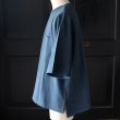 画像14: ピグメント 米綿（USAコットン）16/-天竺（8.45オンス）グラスポケ付き クルーネック ハーフスリーブ ボクシー Tシャツ / Audience (14)