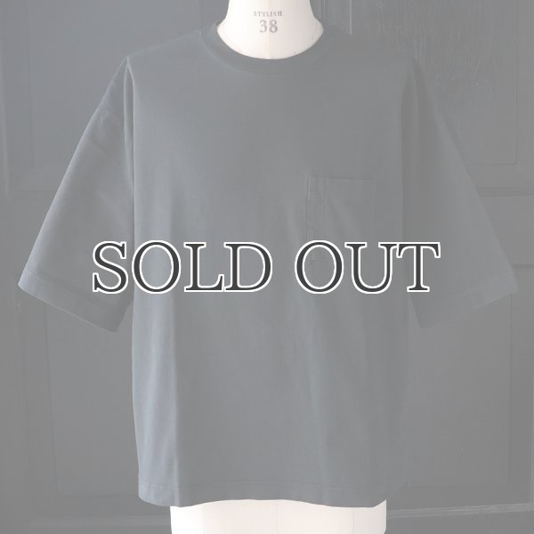 画像17: ピグメント 米綿（USAコットン）16/-天竺（8.45オンス）グラスポケ付き クルーネック ハーフスリーブ ボクシー Tシャツ / Audience (17)