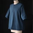 画像7: ピグメント 米綿 (USAコットン) 16/-天竺 ( 8.45オンス) 3ボタン ヘンリーネック Tシャツ / Audience (7)