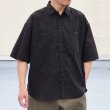 画像2: 「遠州」ライトオンス オーバーダイポプリン  Wポケット ハーフスリーブ ワークシャツ【MADE IN JAPAN】『日本製』/ Upscape Audience (2)