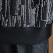 画像8: 「尾州」マルチカラー ストライプ 幾何柄コットンキルト ミリタリースリーブ フィンガーホール付き クルーネック【MADE IN JAPAN】『日本製』 / Upscape Audience (8)