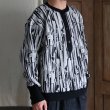 画像2: 「尾州」マルチカラー ストライプ 幾何柄コットンキルト フィンガーホール付き 布帛ヘンリーネック【MADE IN JAPAN】『日本製』 / Upscape Audience (2)