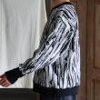 画像4: 「尾州」マルチカラー ストライプ 幾何柄コットンキルト フィンガーホール付き 布帛ヘンリーネック【MADE IN JAPAN】『日本製』 / Upscape Audience (4)