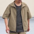 画像2: 綿ナイロンギャバ スタンドZIP ハーフスリーブ シャツジャケット / Audience (2)
