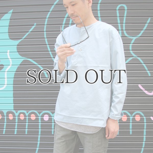 画像8: コットンギャバジンノーカラーP/O コンチョ釦L/SシャツTEE【MADE IN JAPAN】『日本製』/ Upscape Audience (8)