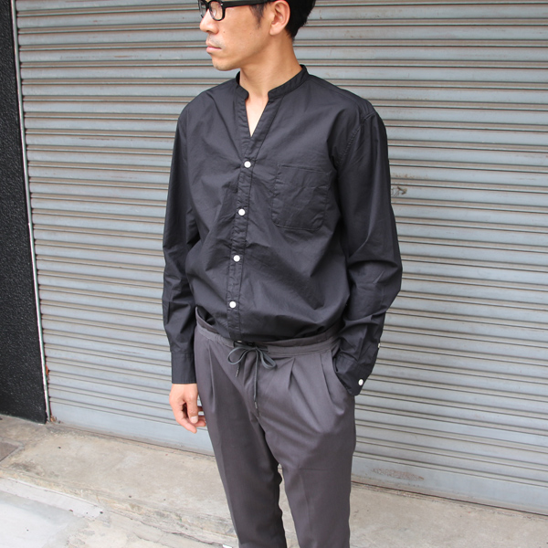 画像: タイプライターVネックバンドカラー L/S シャツ【MADE IN JAPAN】『日本製』/ Upscape Audience