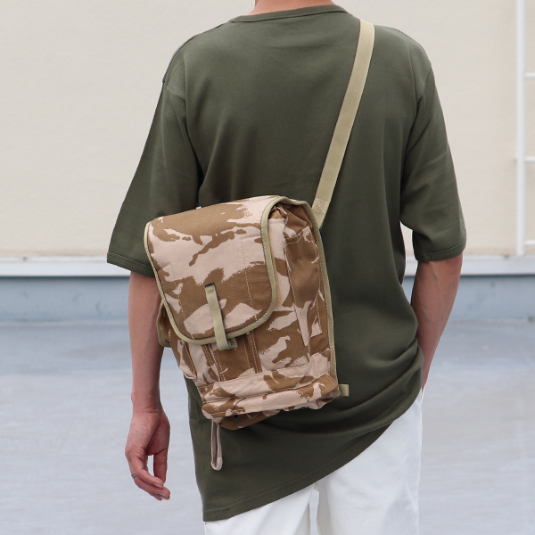 DEAD STOCK / British Army Gas Mask Shoulder Bag （ イギリス軍 ガス