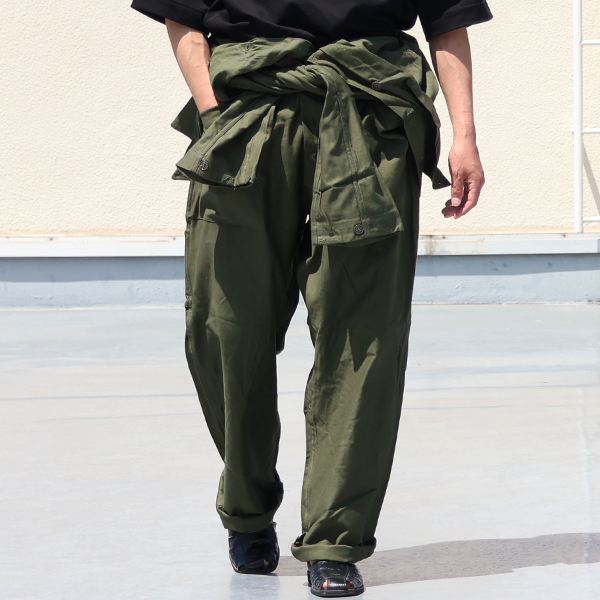 画像2: DeadStock / US ARMY 80’ｓ UTILITY COVERALLS (1980年代 米国製 US.TYPE1 コットン・ユーティリティ カバーオール) (2)