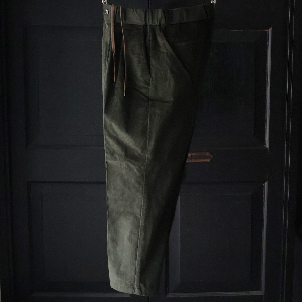 画像9: 14W (ウェル) コットンコーデュロイ 「マンチェスター」 2タック イージー ワイドパンツ【MADE IN JAPAN】『日本製』【送料無料】/ Upscape Audience (9)