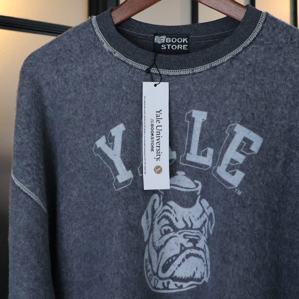 画像2: The BOOK STORE (CB25F001) / "YALE" OTHER-SIDE CREW SWEAT   (2)