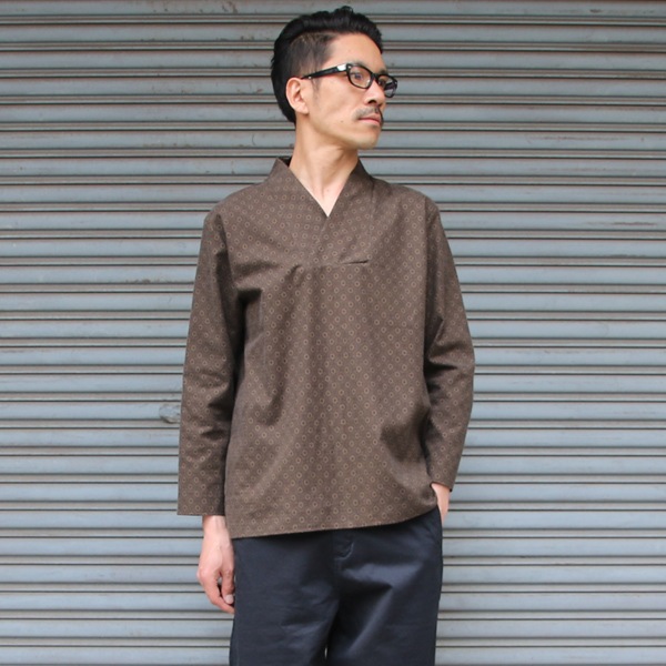 画像: 【RE PRICE/価格改定】コットンクロス小紋柄キモノVネックプルオーバー9分袖_Shirts【MADE IN JAPAN】『日本製』/ Upscape Audience