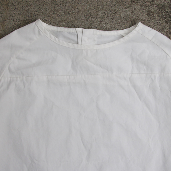 画像: コットンギャバジンサドルショルダーヘムラウンドL/SシャツTEE【MADE IN JAPAN】『日本製』/ Upscape Audience