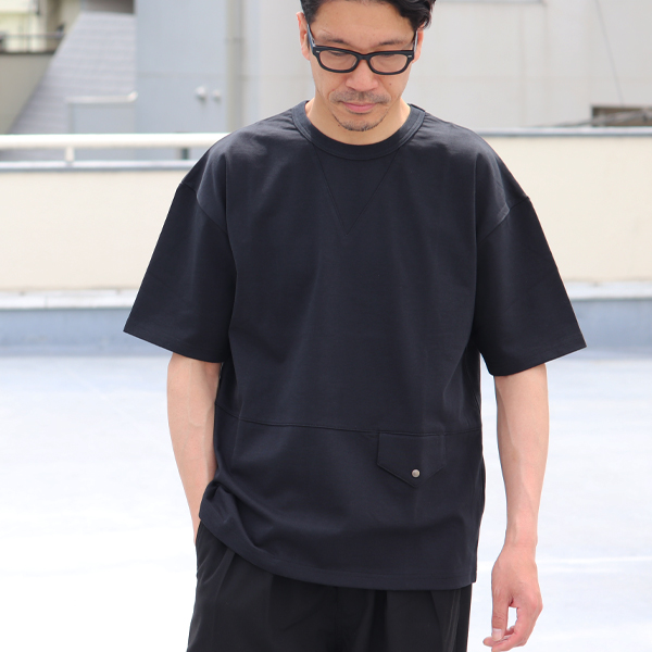 画像2: VORTEX8オンス（MVS天竺）Vガゼット フラップポケ付き ビッグTee【MADE IN JAPAN】『日本製』/ Upscape Audience (2)