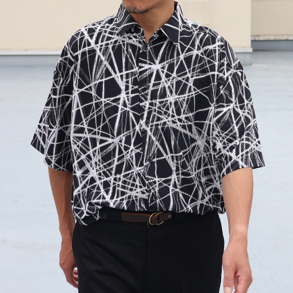 画像2: 「丹後」レーヨンライク ピーチファイユ ネオン&リーフパターン レギュラーカラー ハーフスリーブシャツ【MADE IN JAPAN】『日本製』/ Upscape Audience (2)