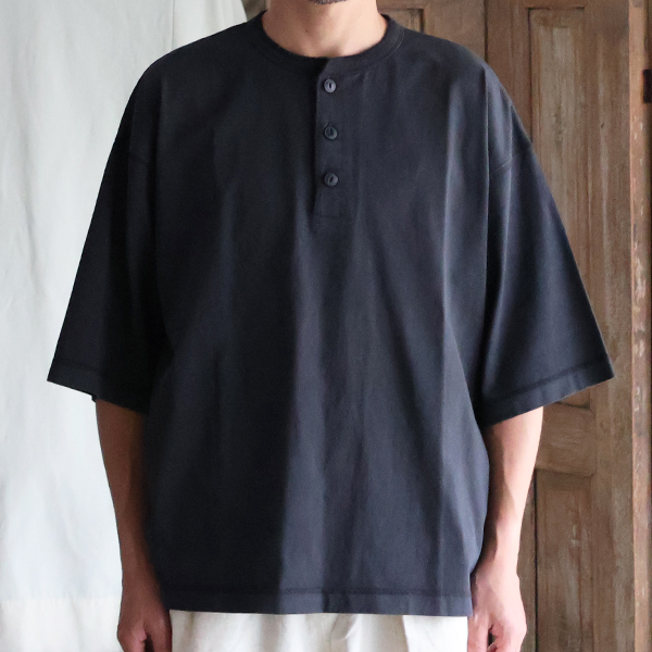 画像3: ピグメント 米綿 (USAコットン) 16/-天竺 ( 8.45オンス) 3ボタン ヘンリーネック Tシャツ / Audience (3)