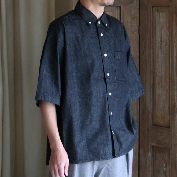 画像2: 「備後」 8オンス ムラデニム  ボタンダウン ボクシーAライン 半袖シャツ【MADE IN JAPAN】『日本製』/ Upscape Audience (2)