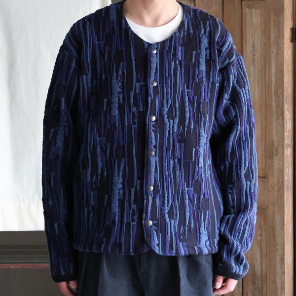 画像3: 「尾州」マルチカラー ストライプ 幾何柄コットンキルト フィンガーホール付き ノーカラースナップジャケット【MADE IN JAPAN】『日本製』 / Upscape Audience (3)